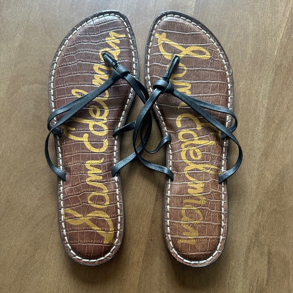 Sam Edelman sandals brown base and black straps.